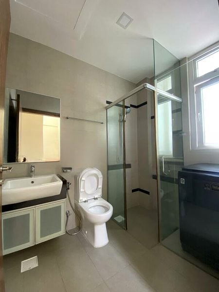 SUITES @ PAYA LEBAR 6