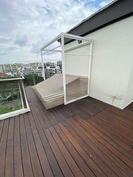 SUITES @ PAYA LEBAR 2
