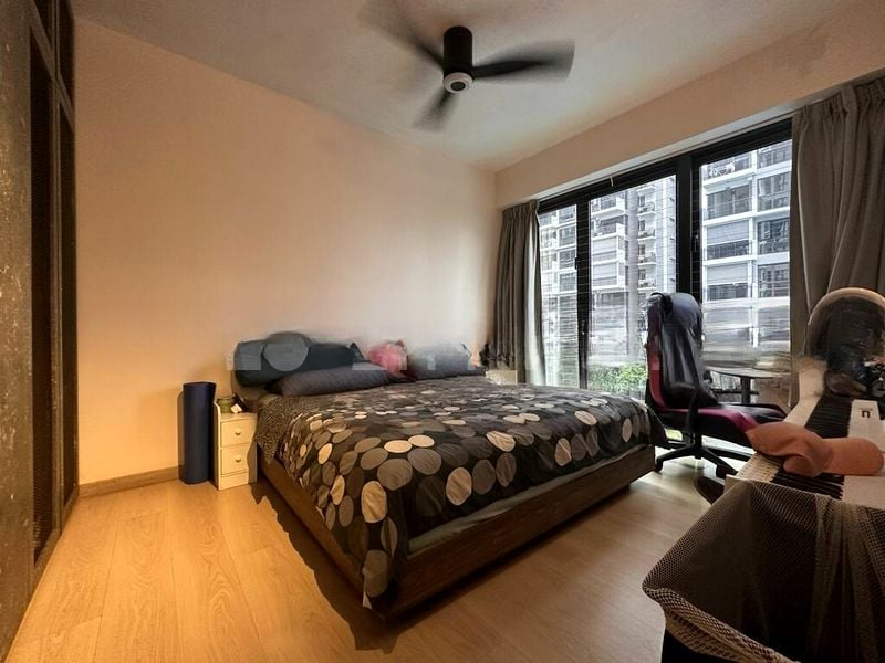 RIVERPARC RESIDENCE 10