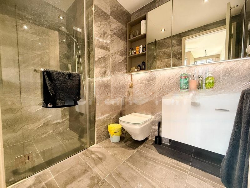 SENGKANG GRAND RESIDENCES 6