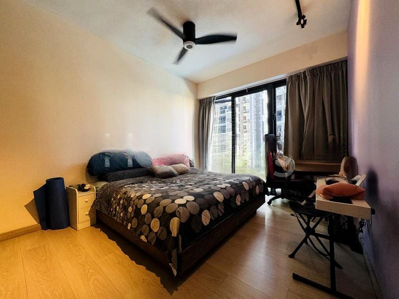 RIVERPARC RESIDENCE 10