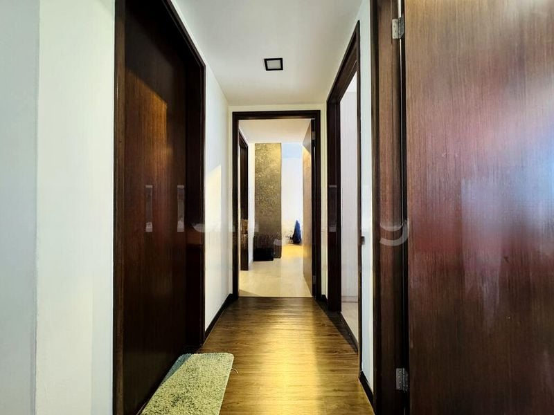RIVERPARC RESIDENCE 11