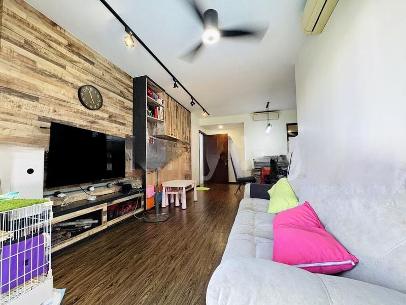 RIVERPARC RESIDENCE 15