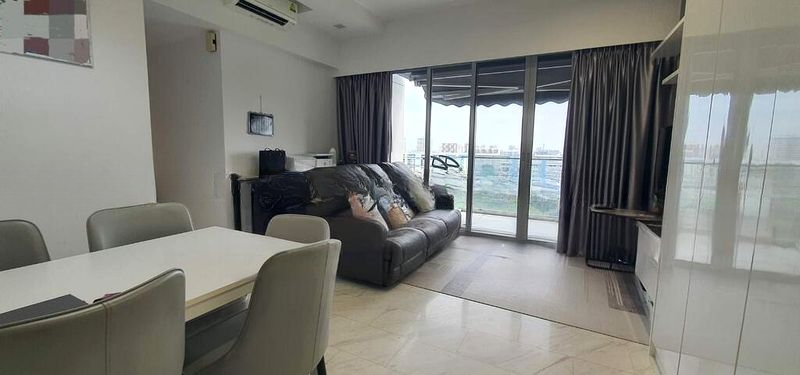 WATERFRONT KEY 8