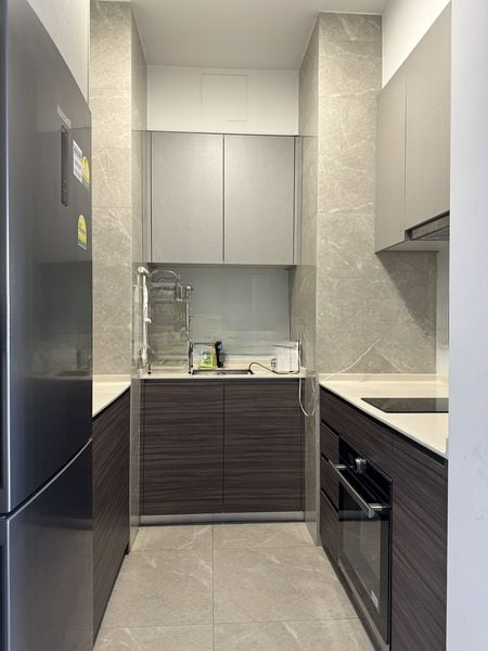 STIRLING RESIDENCES 10