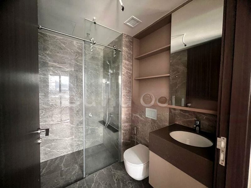 THE LINQ @ BEAUTY WORLD 4