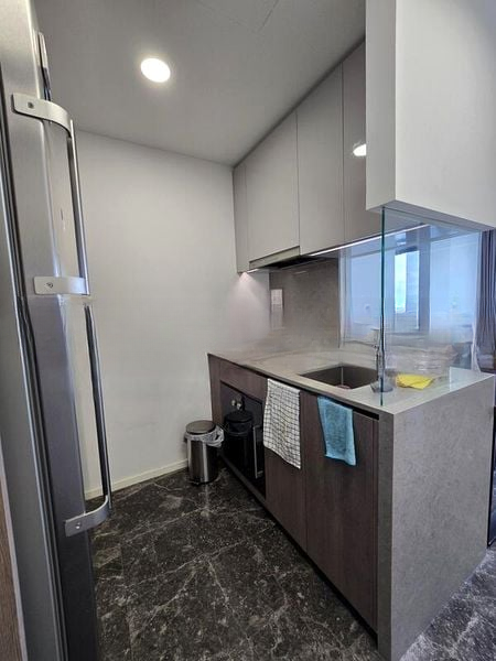 AVENUE SOUTH RESIDENCE 5