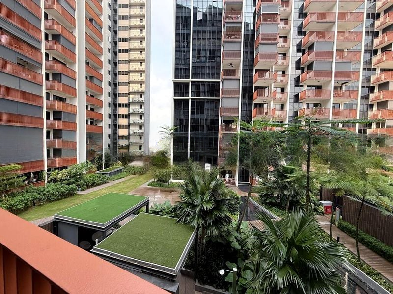 RIVERFRONT RESIDENCES 7