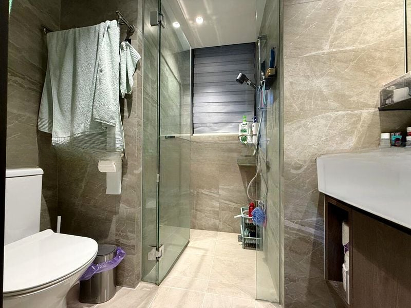 RIVERFRONT RESIDENCES 2