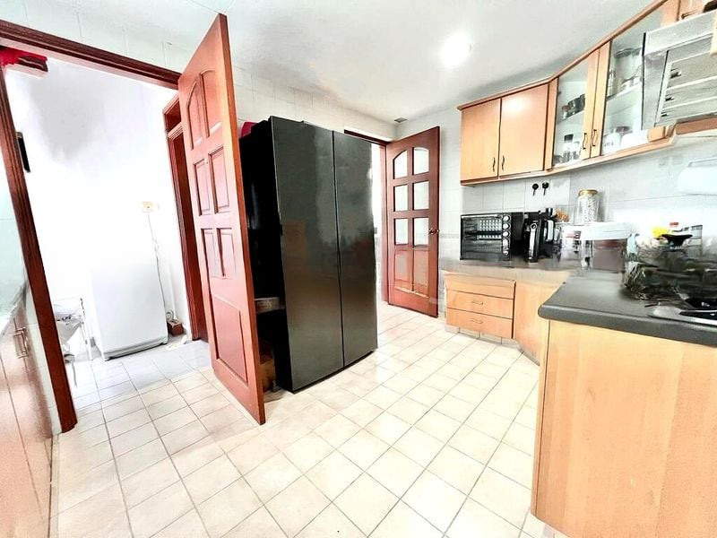BALLOTA PARK CONDOMINIUM 4