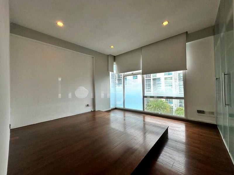 DAHLIA PARK CONDOMINIUM 7
