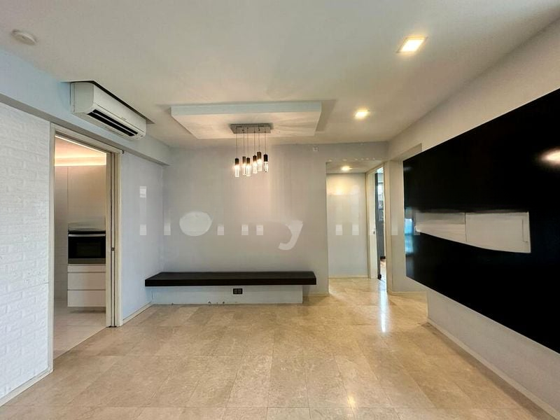 DAHLIA PARK CONDOMINIUM 10