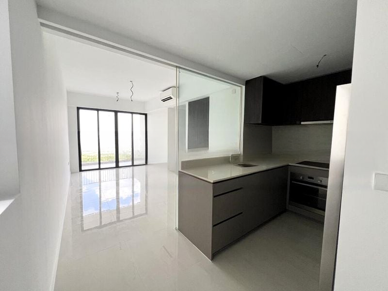 RIVERFRONT RESIDENCES 12