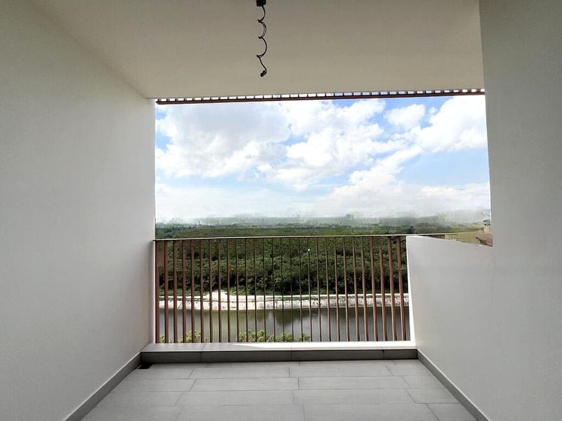 RIVERFRONT RESIDENCES 13