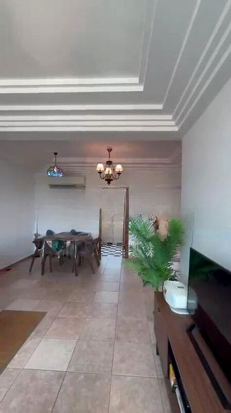 RISING SUITES 8