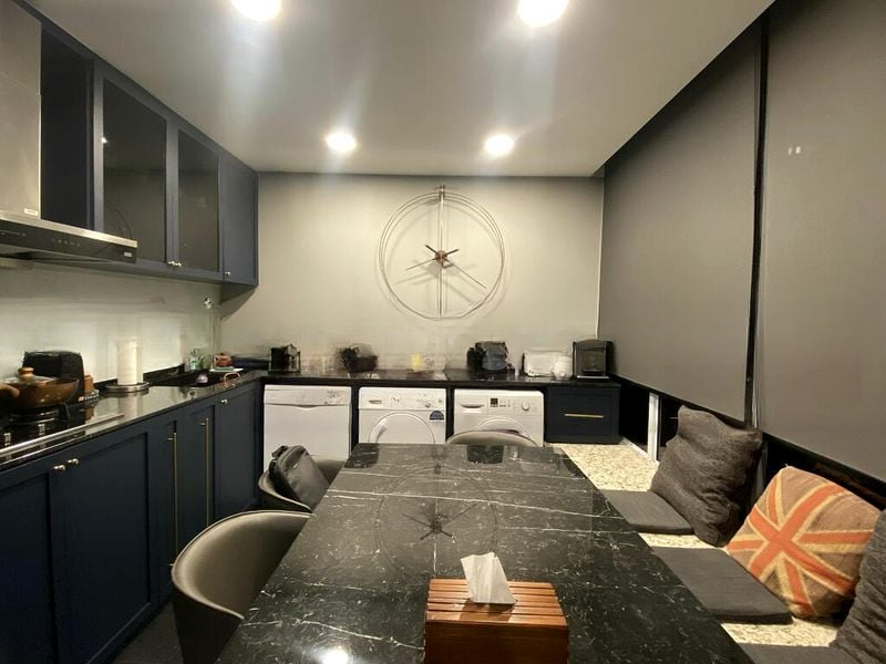 RESIDENCES @ JANSEN 1