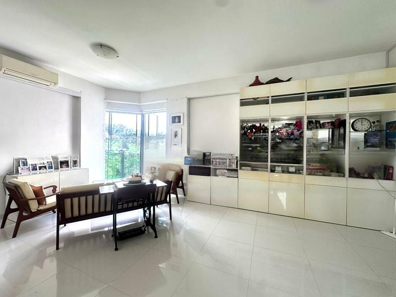 SPRINGDALE CONDOMINIUM 8