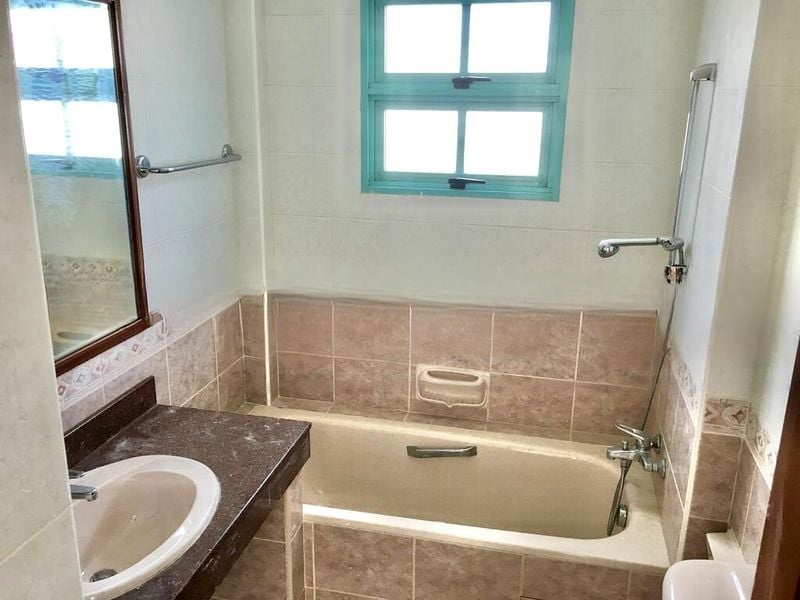 BALLOTA PARK CONDOMINIUM 6