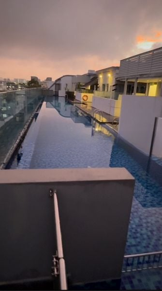 KEMBANGAN SUITES 1