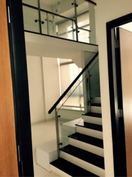 KEMBANGAN SUITES 8