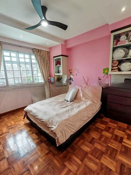 8 EDEN GROVE 6