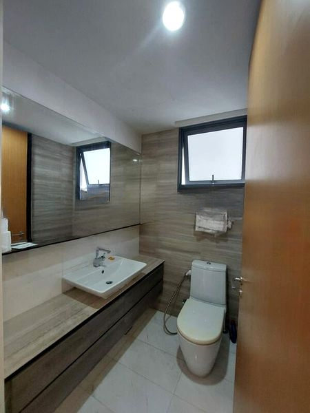 WATERFRONT ISLE 4