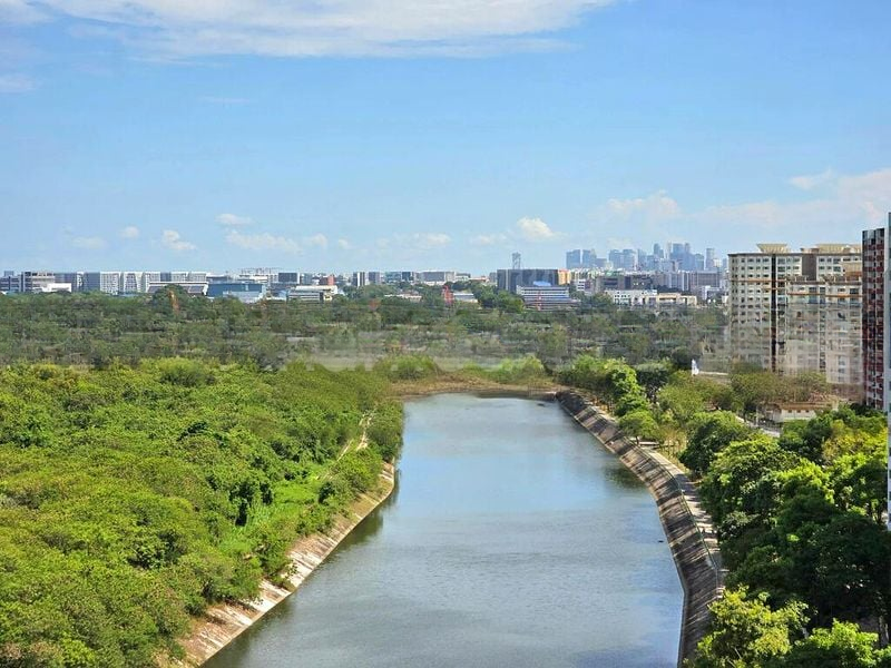 KINGSFORD WATERBAY 8