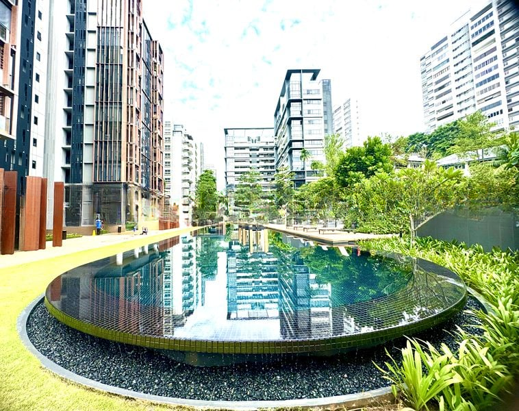 THE HYDE 15
