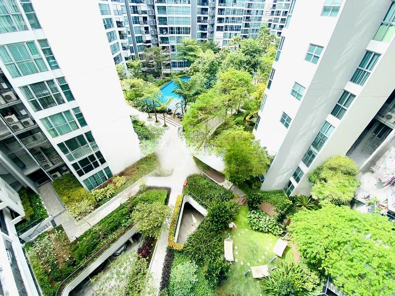 EIGHT COURTYARDS 2