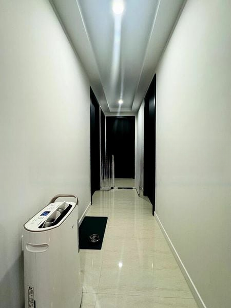 RIVERFRONT RESIDENCES 7