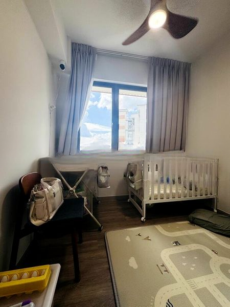 RIVERFRONT RESIDENCES 3