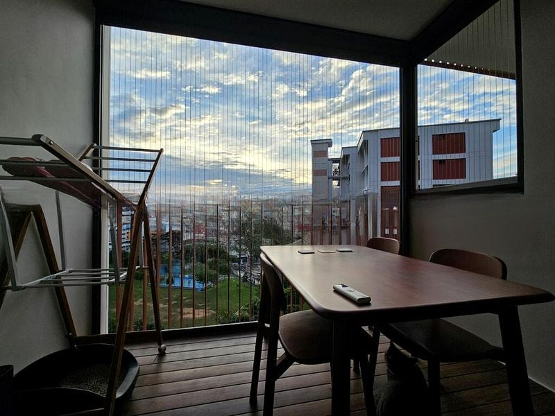 RIVERFRONT RESIDENCES 9