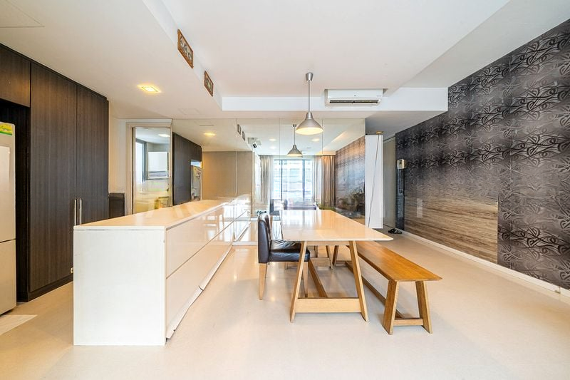FERRARIA PARK CONDOMINIUM 5