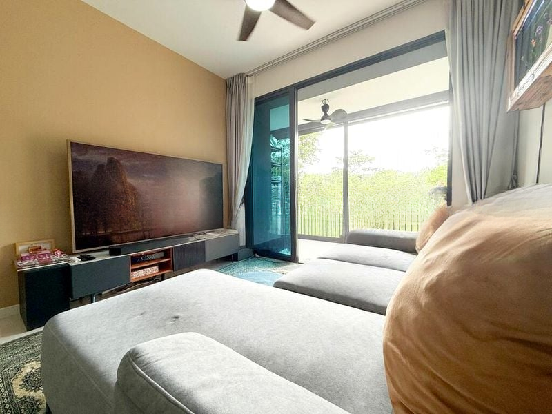 TREASURE AT TAMPINES 6