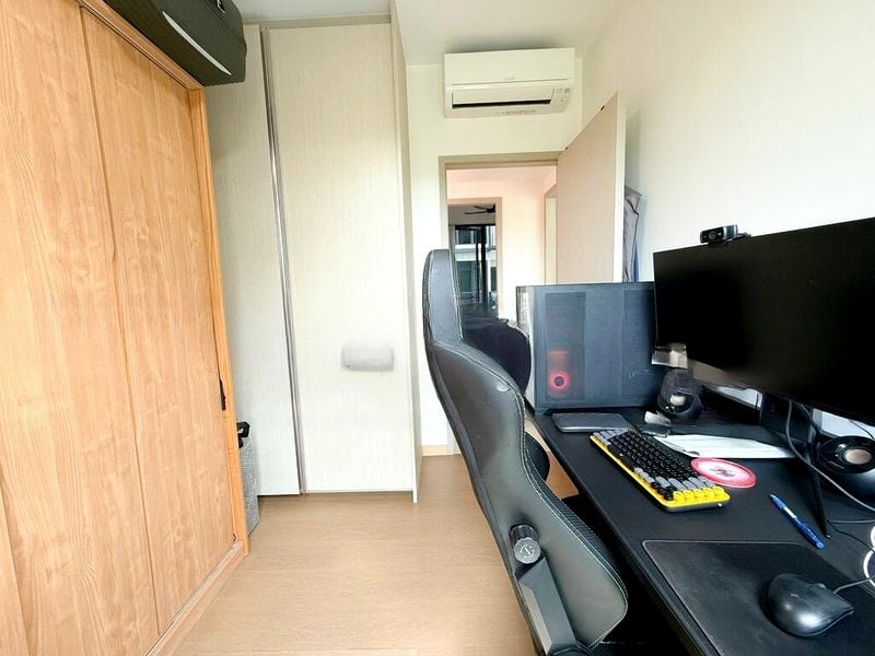 TREASURE AT TAMPINES 8