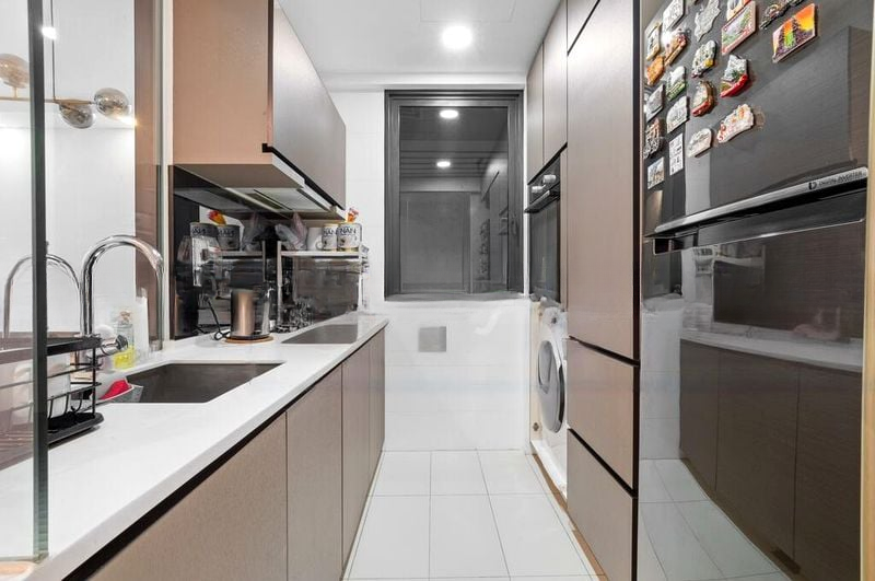 NIN RESIDENCE 6