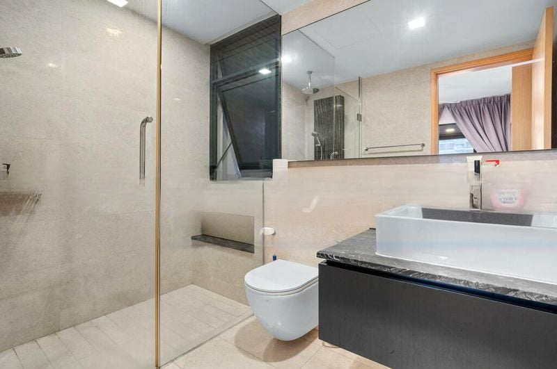 NIN RESIDENCE 2