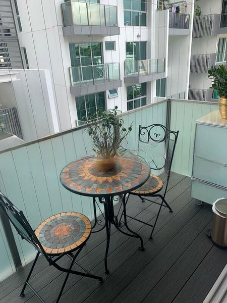 EIGHT RIVERSUITES 10