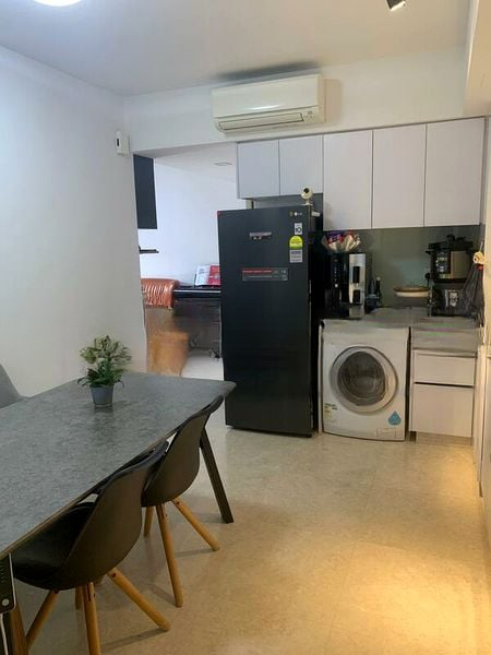 EIGHT RIVERSUITES 12