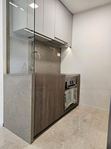 AVENUE SOUTH RESIDENCE 6