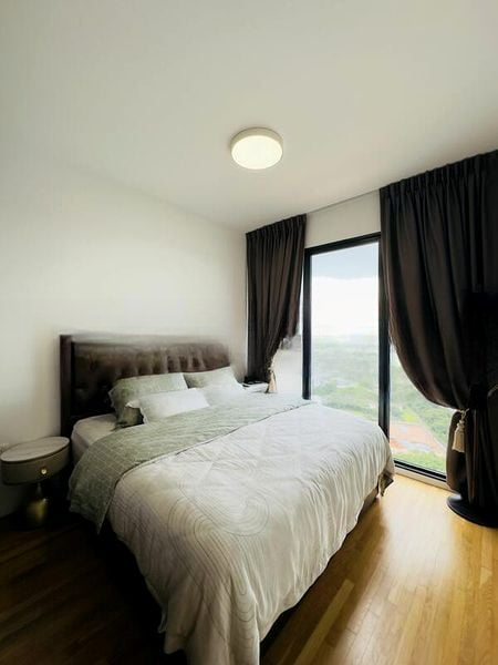 AVENUE SOUTH RESIDENCE 5