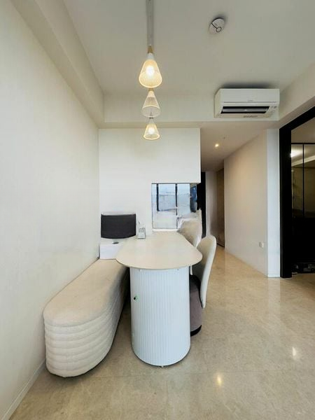 AVENUE SOUTH RESIDENCE 8