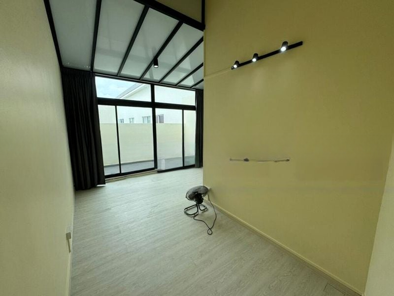 URBAN LOFTS 4