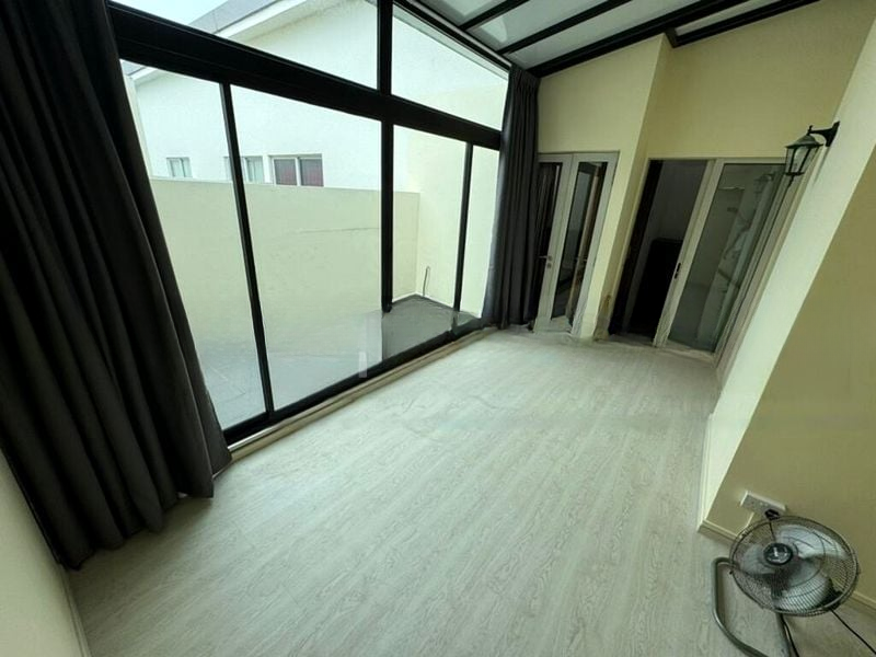 URBAN LOFTS 5