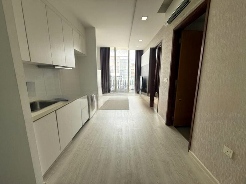 URBAN LOFTS 13