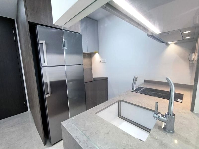 AVENUE SOUTH RESIDENCE 7