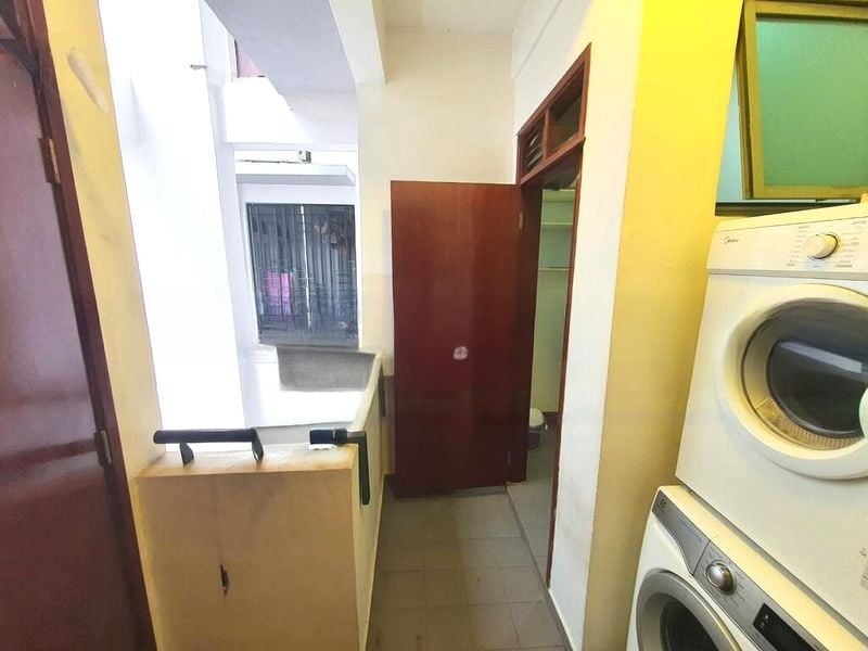 SPRINGDALE CONDOMINIUM 9