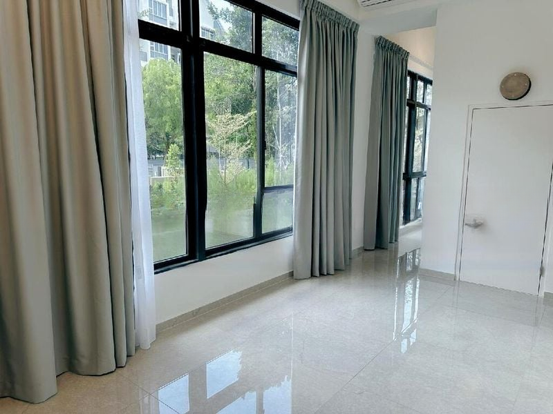 PARKWOOD RESIDENCES 9