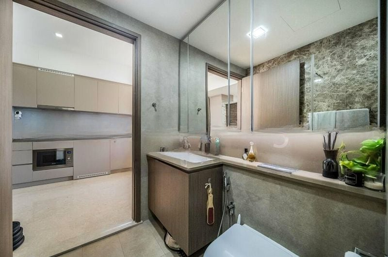 SEASIDE RESIDENCES 8