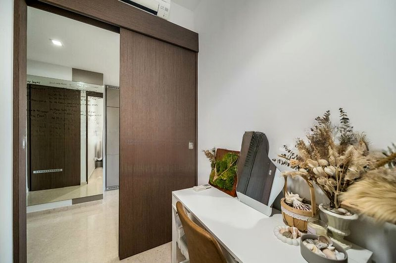 SEASIDE RESIDENCES 9